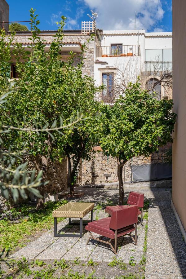 Light Garden Hotel Taormina Exterior photo
